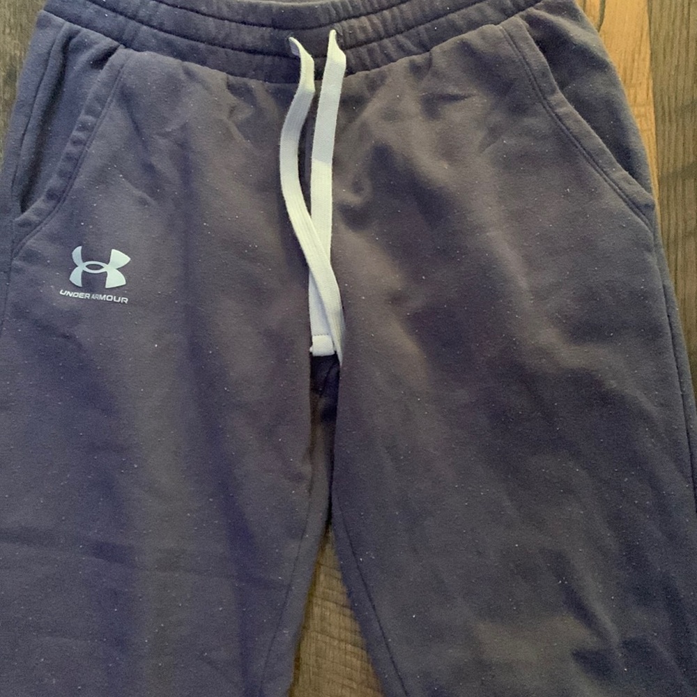 Women under armor sweatpants